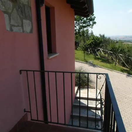 Agriturismo La Ruelle Lantgård